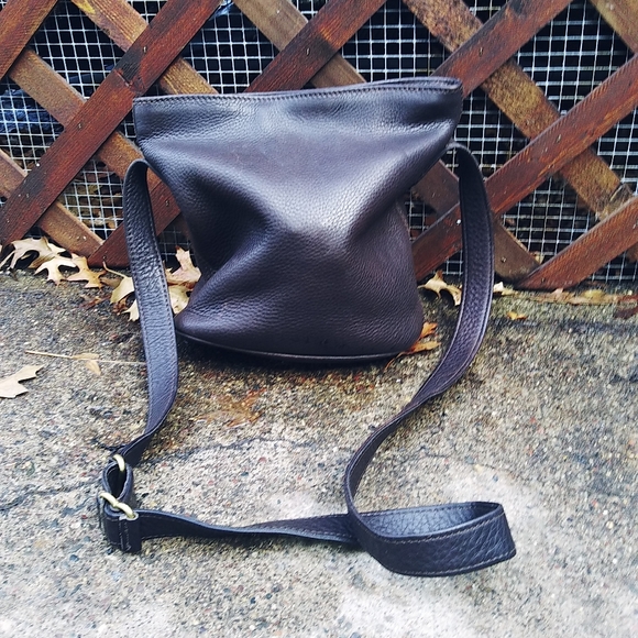 Coach - Picture 2 of 8